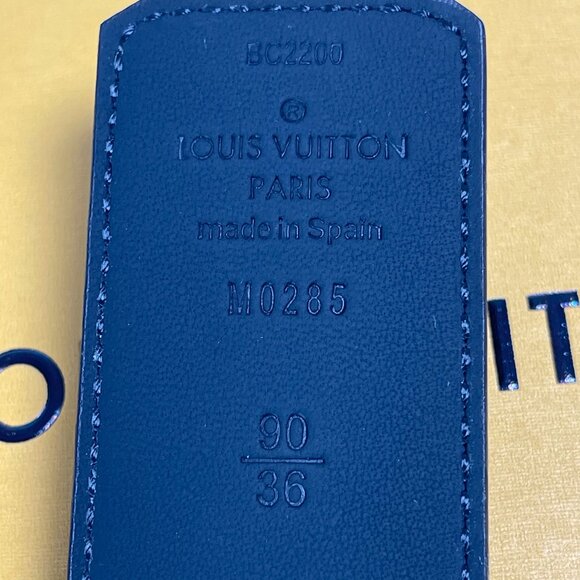 LOUIS VUITTON Reversible Leather Belt - Picture 8 of 8